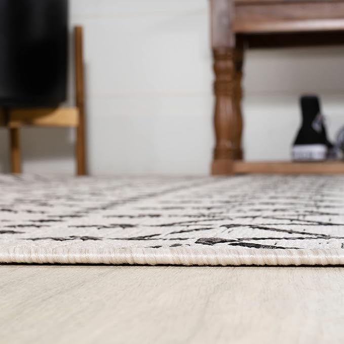 JONATHAN Y SMB108I-8 Ourika Moroccan Geometric Textured Weave Indoor Outdoor Area-Rug, Bohemian Coastal Traditional Easy-Cleaning,Bedroom,Kitchen,Backyard,Patio,Non Shedding, 8 X 10, Cream/Black