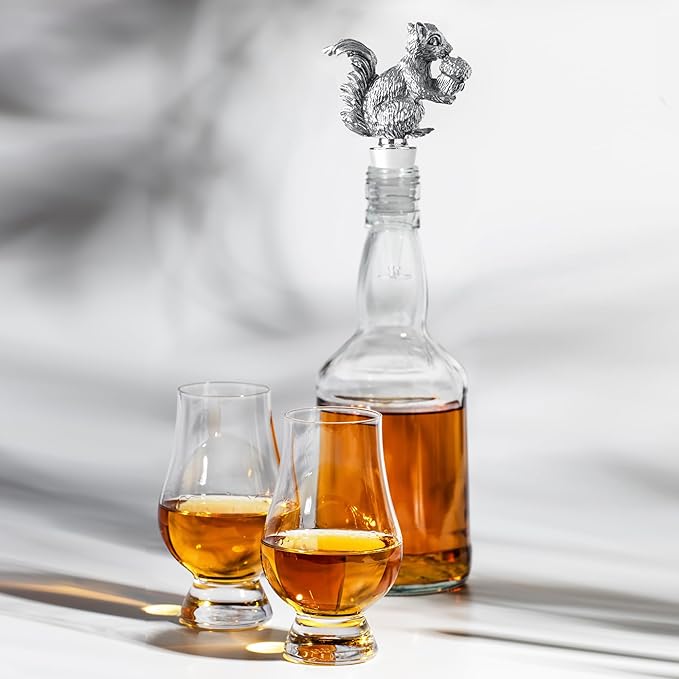 Homestia Wine Bottle Stoppers for Glass Bottles, Squirrel Bottle Stopper Reusable Wine Corks Black Wine Tool, Zinc-Alloy Silicone Wine Stoppers, Wine Toppers with Decors