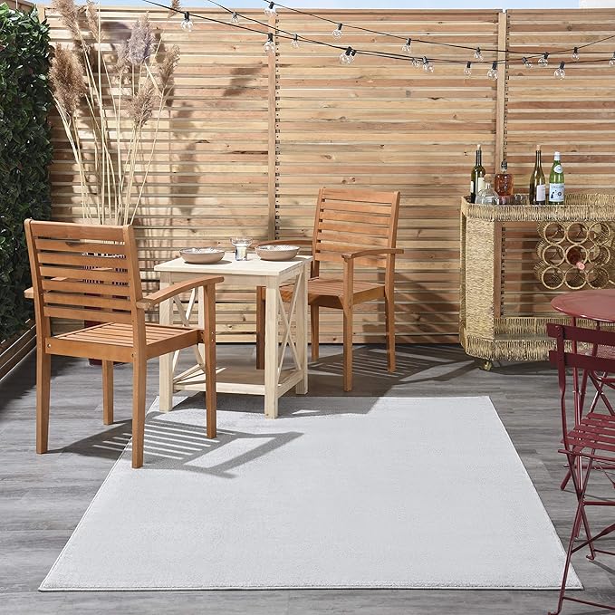 Nourison Essentials 5' x 8' Silver Gray Fabric Outdoor Area Rug (5' x 8')