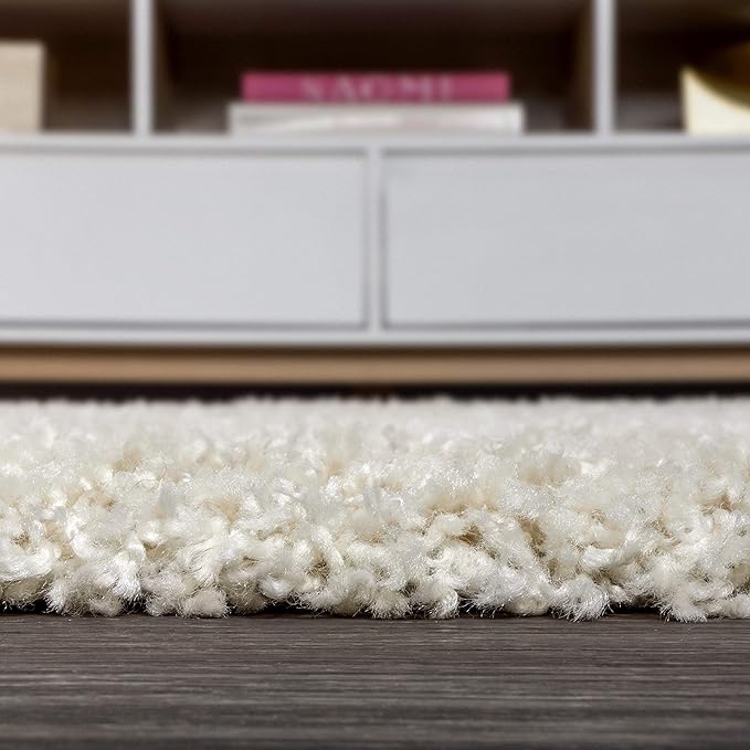 JONATHAN Y MCR100D-4 Mercer Shag Plush Tassel Indoor Area -Rug Bohemian Modern Contemporary Solid Easy -Cleaning Bedroom Kitchen Living Room, 4 X 6, Cream with Tassel