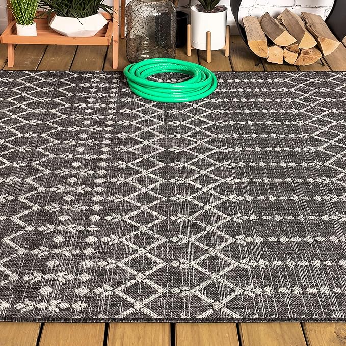JONATHAN Y SMB108F-8 Ourika Moroccan Geometric Textured Weave Indoor Outdoor -Area Rug, Bohemian, Rustic, Scandinavian Easy-Cleaning,Bedroom,Kitchen,Backyard,Patio,Non Shedding, Black/Gray, 8 X 10