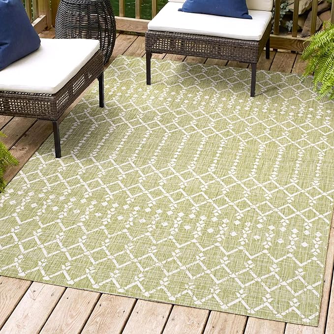 JONATHAN Y SMB108N-4 Ourika Moroccan Geometric Textured Weave Indoor Outdoor Area-Rug, Bohemian Coastal Traditional Easy-Cleaning,Bedroom,Kitchen,Backyard,Patio,Non Shedding, 4 X 6, Light Green/Cream