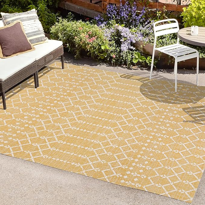JONATHAN Y SMB108G-4 Ourika Moroccan Geometric Textured Weave Indoor Outdoor Area-Rug, Bohemian Coastal Traditional Easy-Cleaning,Bedroom,Kitchen,Backyard,Patio,Non Shedding, 4 X 6, Yellow/Cream