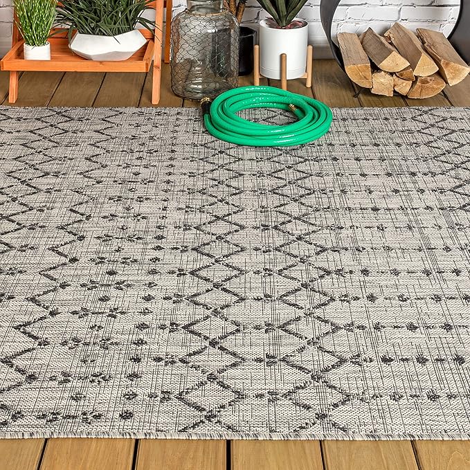 JONATHAN Y SMB108E-3 Ourika Moroccan Geometric Textured Weave Indoor Outdoor Area Rug, Bohemian, Rustic, Scandinavian Easy Cleaning,Bedroom,Kitchen,Backyard,Patio,Non Shedding, Light Gray/Black, 3 X 5