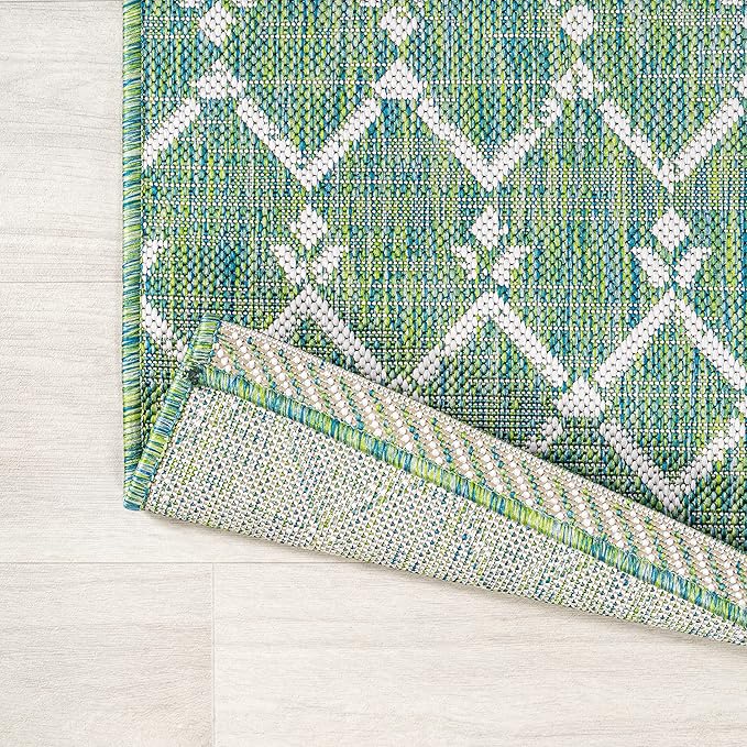 JONATHAN Y SMB108L-4 Ourika Moroccan Geometric Textured Weave Indoor Outdoor Area-Rug, Bohemian Rustic Scandinavian Easy-Cleaning,Bedroom,Kitchen,Backyard,Patio,Non Shedding, 4 X 6, Green/Cream