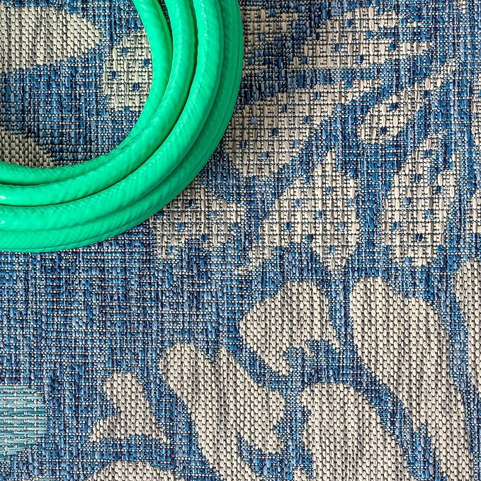 JONATHAN Y SMB110C-5R Zinnia Modern Floral Textured Weave Indoor Outdoor Area-Rug Bohemian Coastal Easy-Cleaning Bedroom Kitchen Backyard Patio Non Shedding, 5' Round, Navy/Aqua