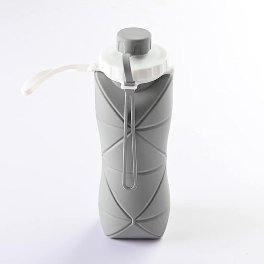 Collapsible Water Bottle, Silicone Foldable Water Bottles For Travel, Easy-To-Carry Design And Compact Size, BPA Free, 20 oz (Grey)