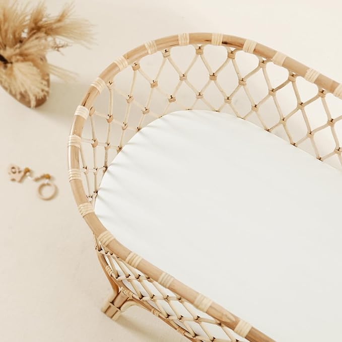 GRSSDER Stretchy Ultra Soft Fitted Bassinet Sheet 2 Pack, Universal Fit for Bassinets Baby Cradle Moses Basket Oval Rectangle Mattress Safe and Snug, Jersey Bassinet Sheets for Girls, White/Gray