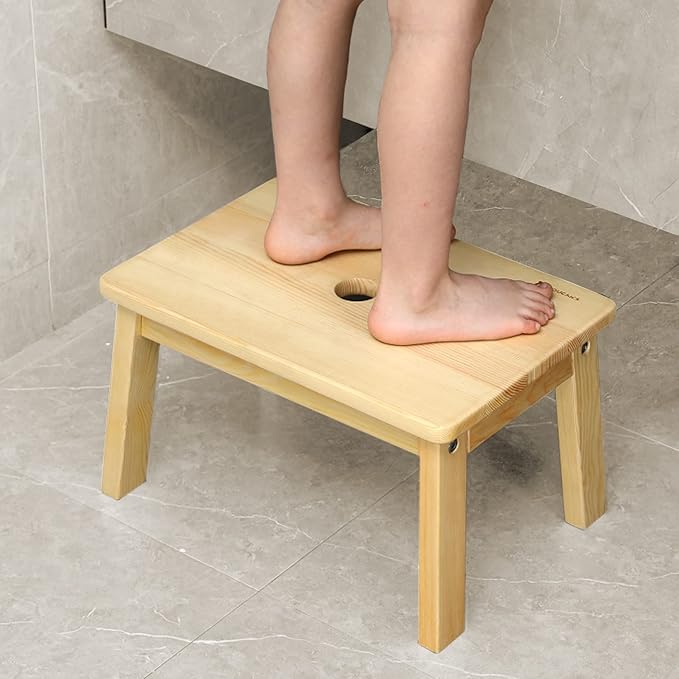 HOUCHICS Wooden Step Stool for Kids,Solid Birch for Kitchen Bedroom Living Room Bathroom Toilet Nursery Toddlers Potty Training Stool with Non-Slip Pads and 220lb Load Capacity (Wooden