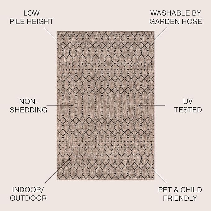 JONATHAN Y SMB108D-4 Ourika Moroccan Geometric Textured Weave Indoor Outdoor Area r.u.g, Bohemian, Rustic, Scandinavian Easy, Bedroom,Kitchen,Backyard,Patio,Non Shedding, Natural/Black, 4 X 6