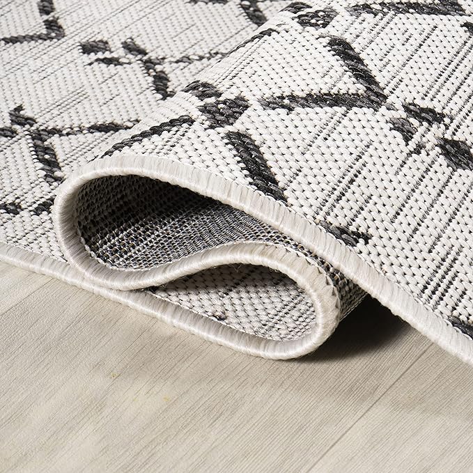 JONATHAN Y SMB108I-8 Ourika Moroccan Geometric Textured Weave Indoor Outdoor Area-Rug, Bohemian Coastal Traditional Easy-Cleaning,Bedroom,Kitchen,Backyard,Patio,Non Shedding, 8 X 10, Cream/Black
