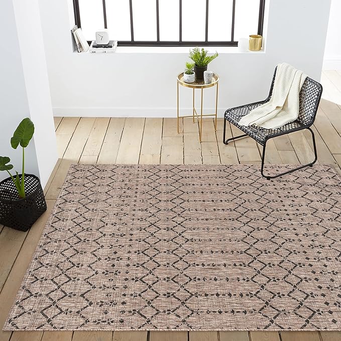 JONATHAN Y SMB108D-4 Ourika Moroccan Geometric Textured Weave Indoor Outdoor Area r.u.g, Bohemian, Rustic, Scandinavian Easy, Bedroom,Kitchen,Backyard,Patio,Non Shedding, Natural/Black, 4 X 6
