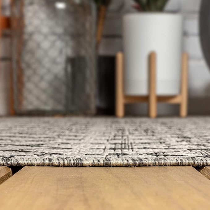 JONATHAN Y SMB108E-8SQ Ourika Moroccan Geometric Textured Weave Indoor/Outdoor Area Rug, Bohemian, Scandinavian for Bedroom, Kitchen, Living Room, Easy-Cleaning, Light Gray/Black, 8' Square