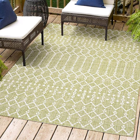 JONATHAN Y SMB108N-4 Ourika Moroccan Geometric Textured Weave Indoor Outdoor Area-Rug, Bohemian Coastal Traditional Easy-Cleaning,Bedroom,Kitchen,Backyard,Patio,Non Shedding, 4 X 6, Light Green/Cream