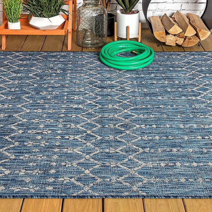 JONATHAN Y SMB108B-4 Ourika Moroccan Geometric Textured Weave Indoor Outdoor Area-Rug, Bohemian, Rustic, Scandinavian Easy-Cleaning,Bedroom,Kitchen,Backyard,Patio,Non Shedding, Navy/Light Gray, 4 X 6