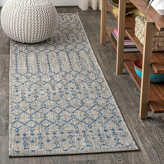 JONATHAN Y SMB108A-220 Ourika Moroccan Geometric Textured Weave Indoor/Outdoor Runner Rug, Bohemian, Scandinavian for Bedroom, Kitchen, Living Room, Easy-Cleaning, Light Gray/Navy, 2 ft. x 20 ft.