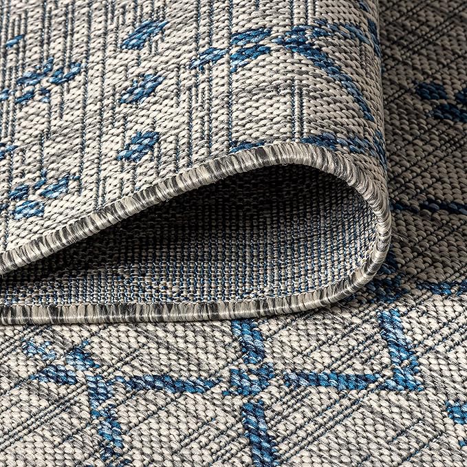JONATHAN Y SMB108A-6SQ Ourika Moroccan Geometric Textured Weave Indoor/Outdoor Area Rug, Bohemian, Scandinavian for Bedroom, Kitchen, Living Room, Easy-Cleaning, Light Gray/Navy, 6' Square