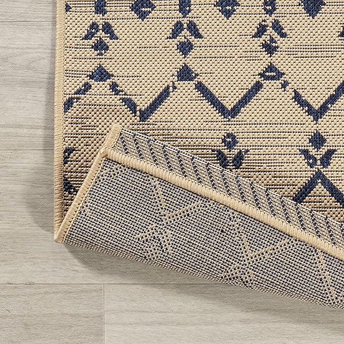JONATHAN Y SMB108H-9R Ourika Moroccan Geometric Textured Weave Beige/Navy 9' Round Indoor/Outdoor Area Rug, Pet Friendly, Non-Shedding, Stain Resistant, Easy-Cleaning for Backyard, Patio, Porch