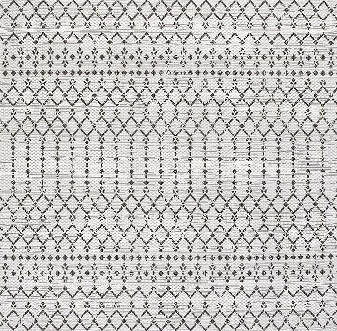 JONATHAN Y SMB108I-3SQ Ourika Moroccan Geometric Textured Weave Cream/Black 3' Square Indoor/Outdoor Area Rug, Pet Friendly, Non-Shedding, Stain Resistant, Easy-Cleaning for Backyard, Patio, Porch